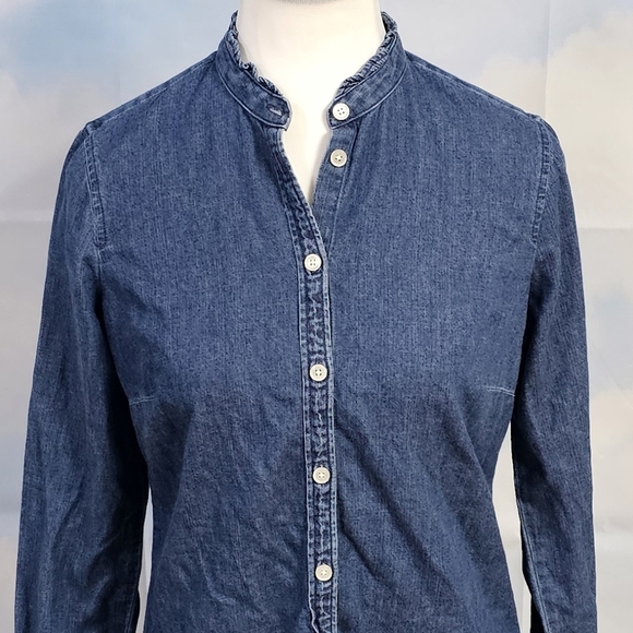 J. CREW | 100% COTTON DENIM RUFFLE NECK BUTTON DOWN BOYFRIEND SHIRT - Picture 11 of 16